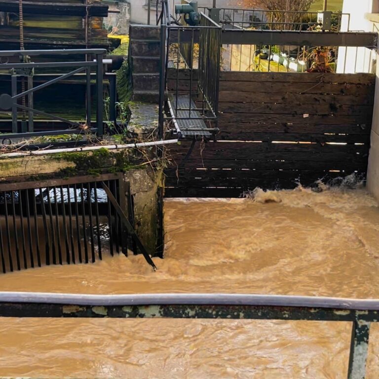 Cr&eacute;cy-la-Chapelle : situation rue de Penthi&egrave;vre le 3 janvier