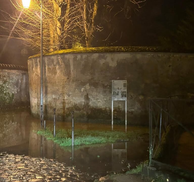 Cr&eacute;cy-la-Chapelle : situation rue de la Halle le 9 janvier