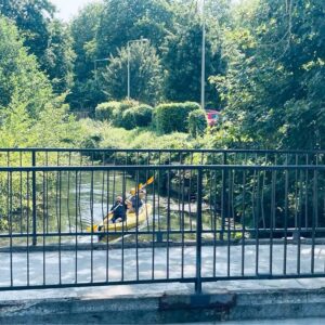 Fausse rivière à Crécy : une solution séduisante mais complexe