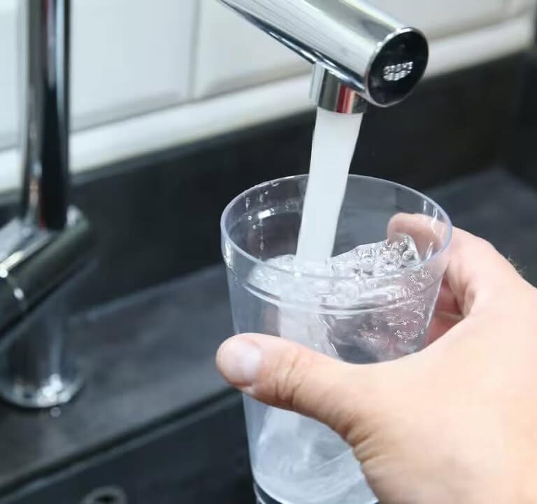 M&eacute;decins lib&eacute;raux alertent sur la pollution chimique de l&rsquo;eau potable